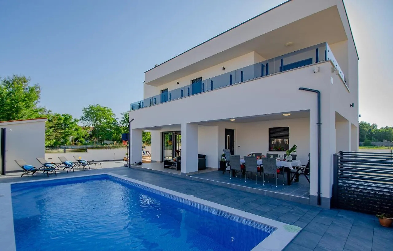 Villa Anna Barbariga, New 2022 Luxurious Villa With Private Pool! Croatia