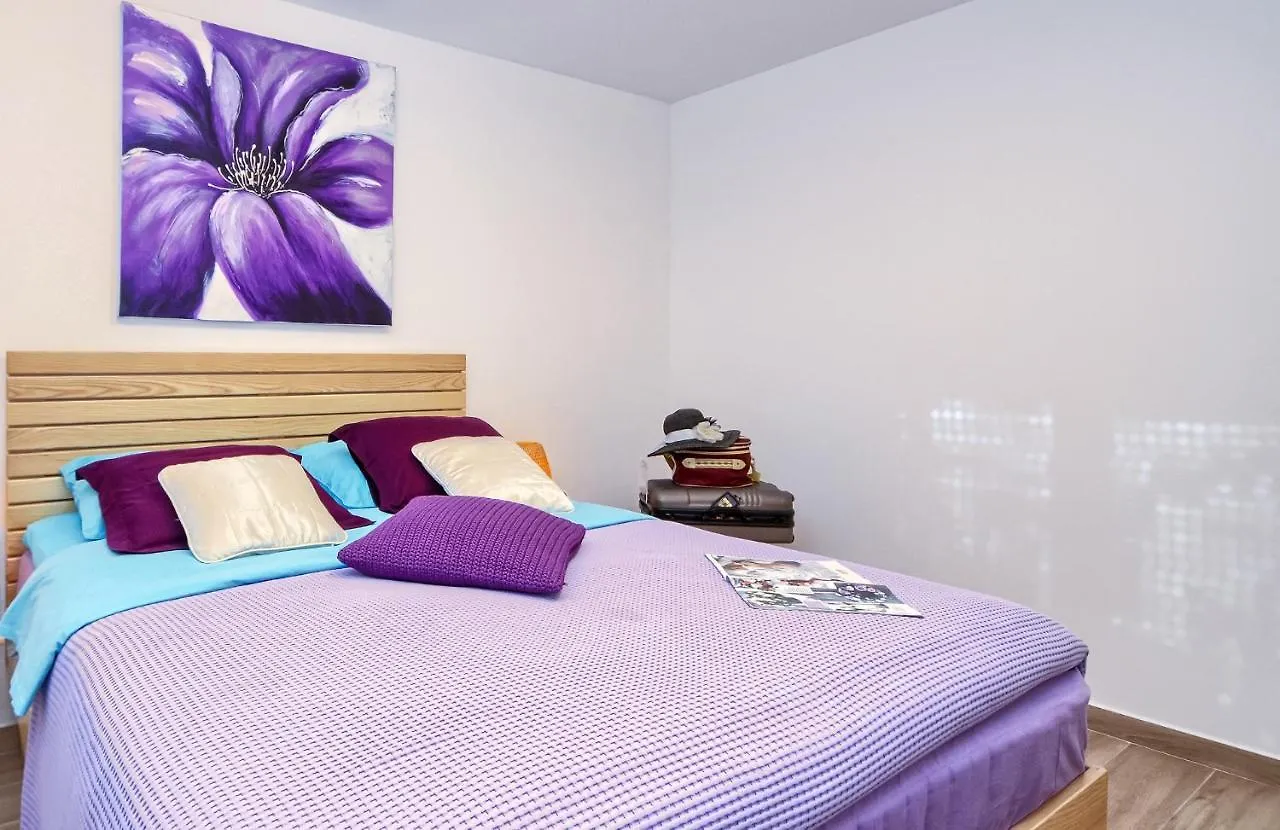 Villa Anna Barbariga, New 2022 Luxurious Villa With Private Pool!