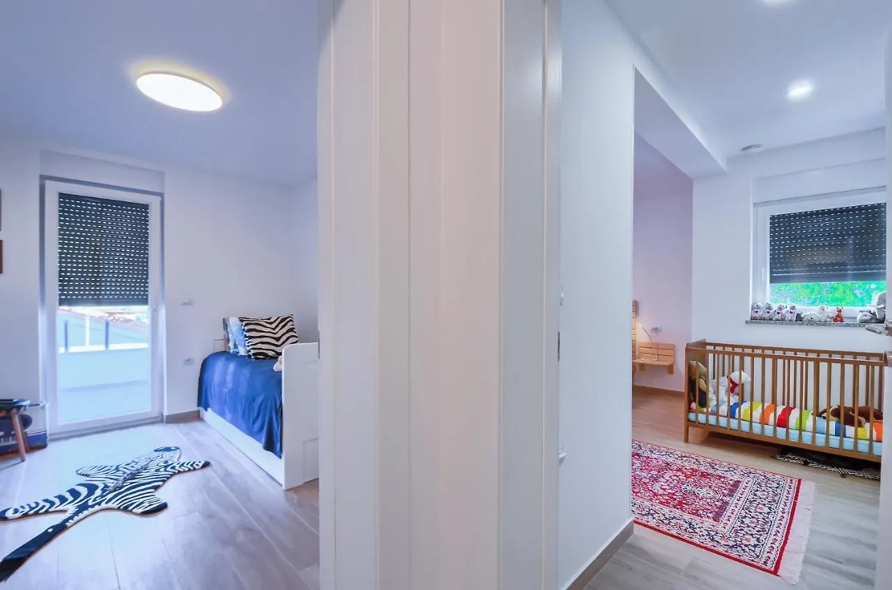 Villa Anna Barbariga, New 2022 Luxurious Villa With Private Pool!  Barbariga