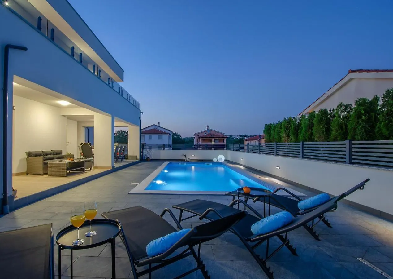 Villa Anna Barbariga, New 2022 Luxurious Villa With Private Pool! Croatia