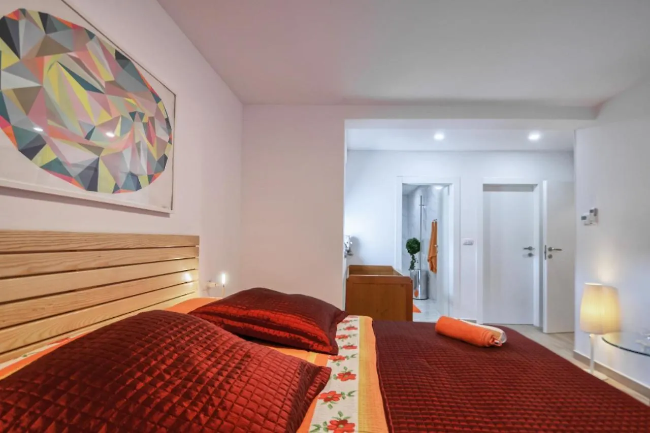 Villa Anna Barbariga, New 2022 Luxurious Villa With Private Pool!